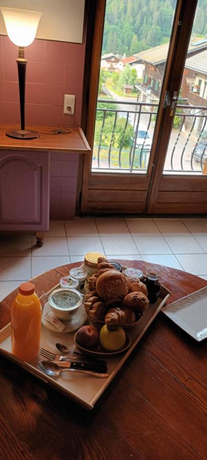 Bed and Breakfast Le Retro Ла-Шапель-д'Абонданс Экстерьер фото